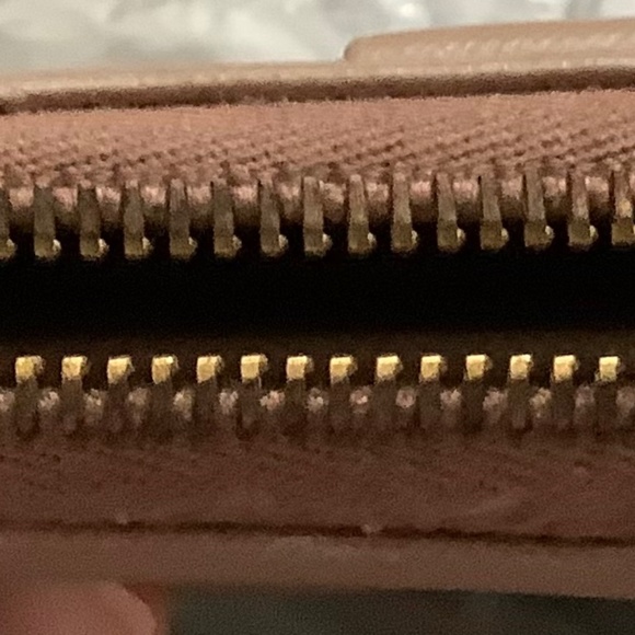 Prada Saffiano Leather Bow Long Zip Wallet - Picture 3 of 14